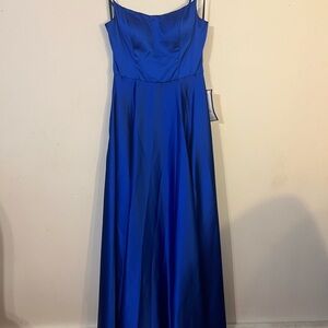 Elegant Blue Evening Gown